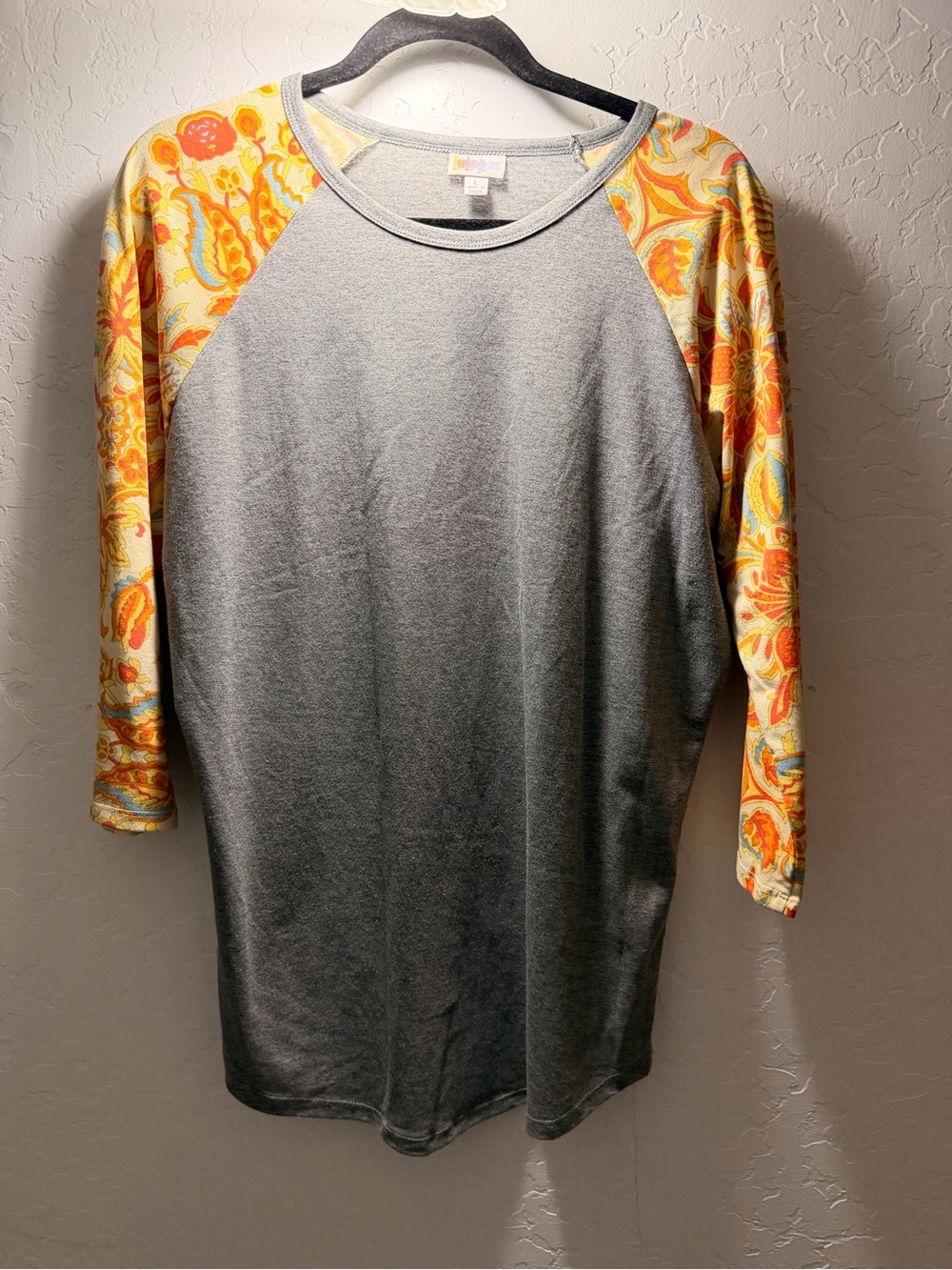 LuLaRoe Long Sleeve Raglan Tee in Gray with Yellow & Orange Paisley Sleeves